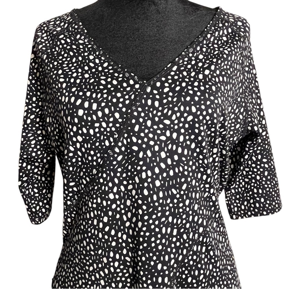 Title Nine NWT Cafe Sleeve Spiral Seam Dress Dot Black White Athleisure Dress M - Picture 8 of 14